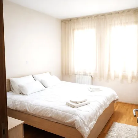 Apartament 2 Bedroom Near Clinical Center & Diamond Mall *